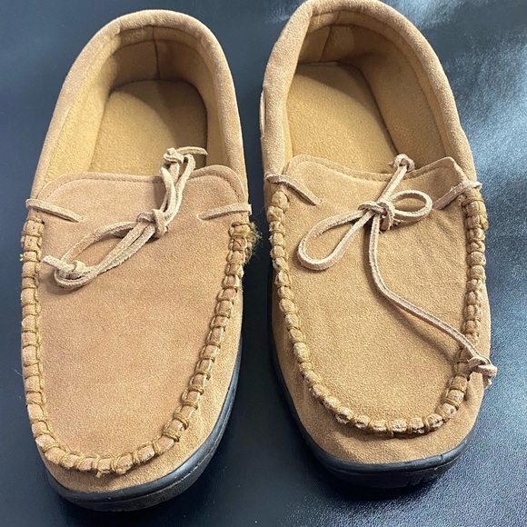Dearfoam Moccasin Slippers - Picture 3 of 7